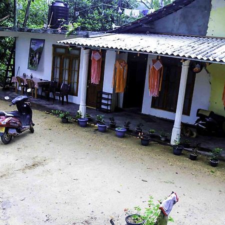 Yoho Chamith Homestay Ella Esterno foto